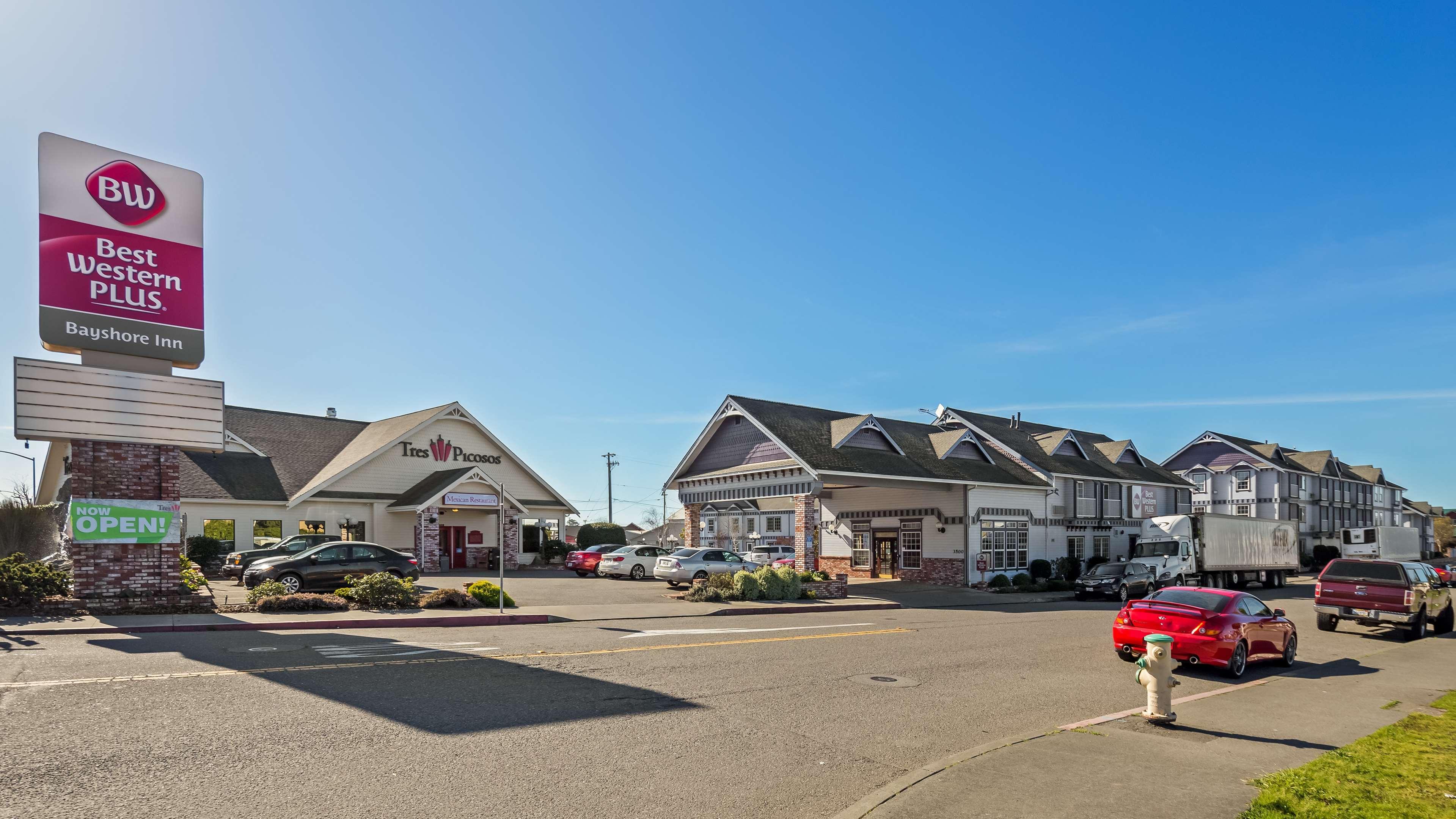 Best Western Plus Bayshore Inn Eureka Exterior photo