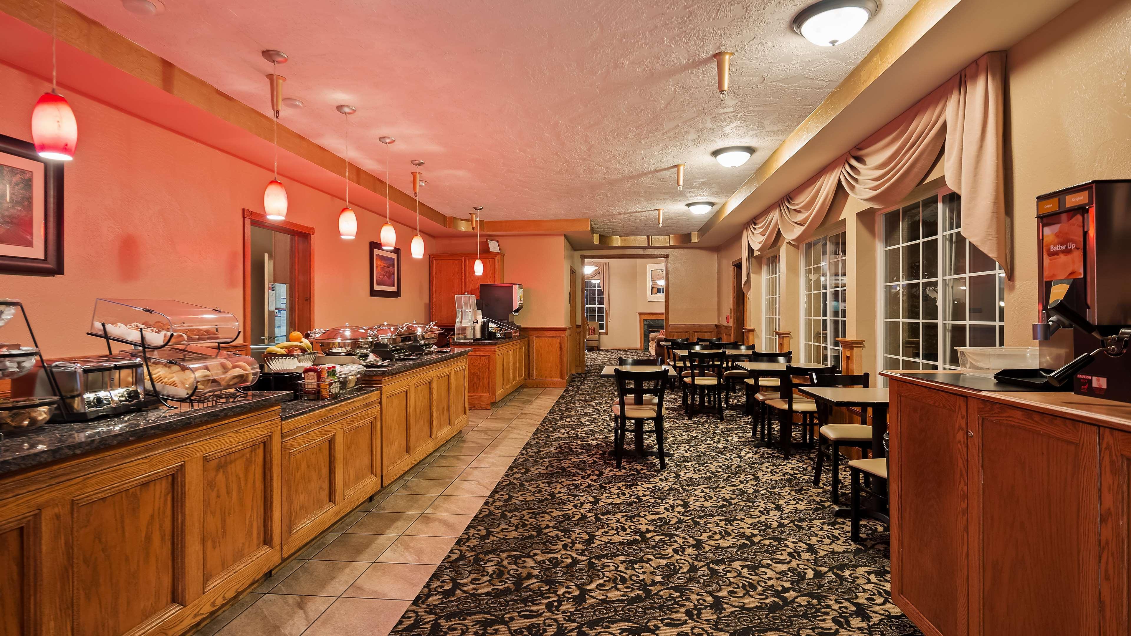 Best Western Plus Bayshore Inn Eureka Exterior photo