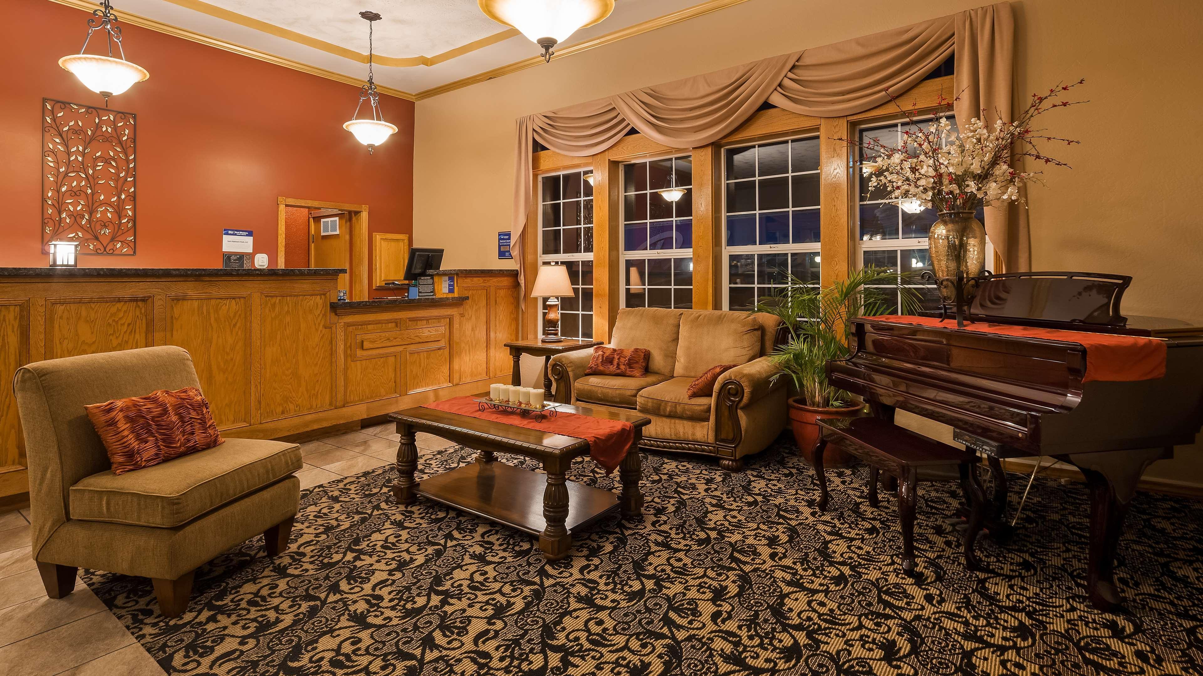 Best Western Plus Bayshore Inn Eureka Exterior photo