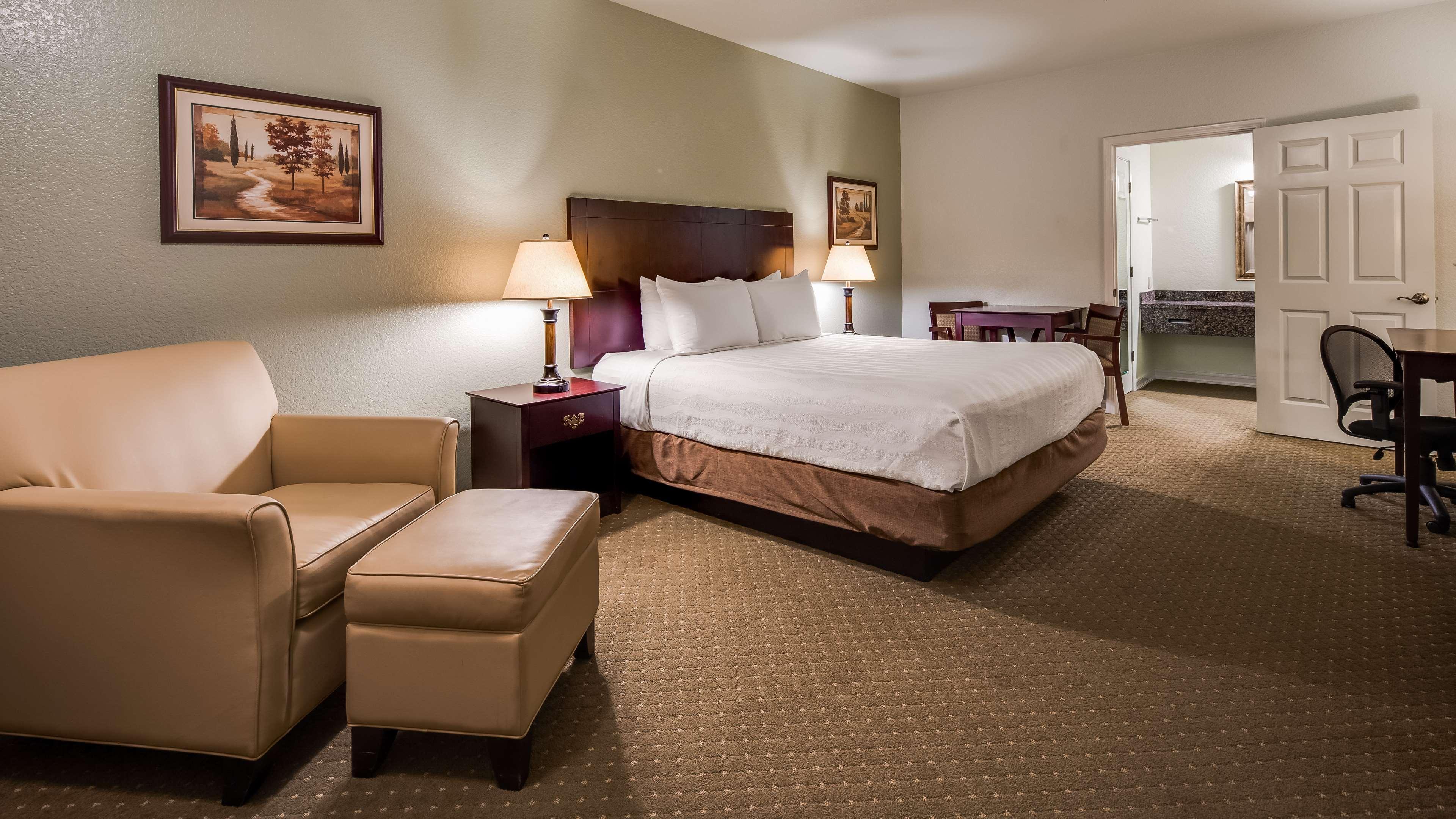 Best Western Plus Bayshore Inn Eureka Exterior photo